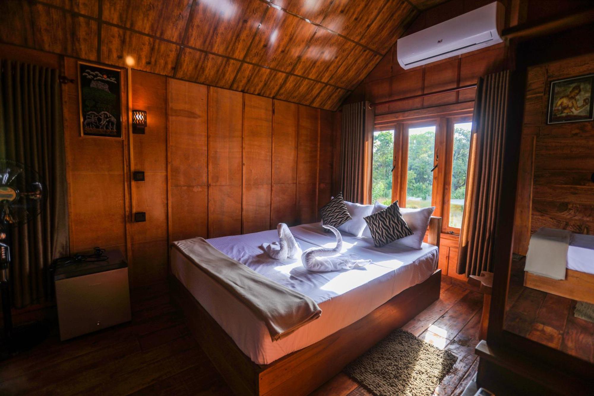 Lion Wood Treehouse Talkote Exterior foto