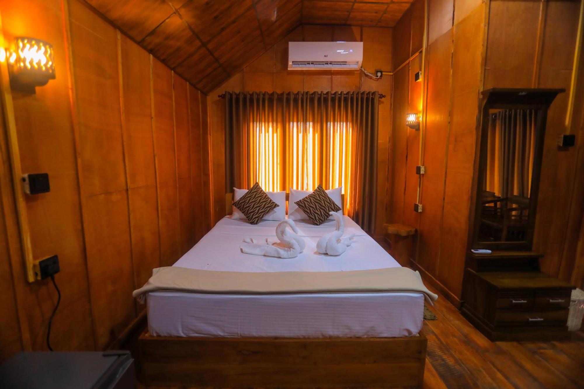 Lion Wood Treehouse Talkote Exterior foto