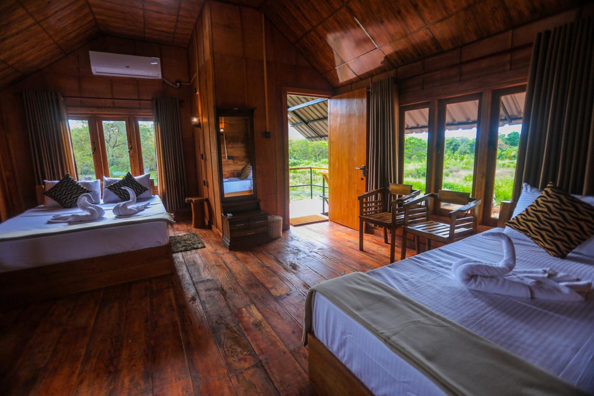 Lion Wood Treehouse Talkote Exterior foto