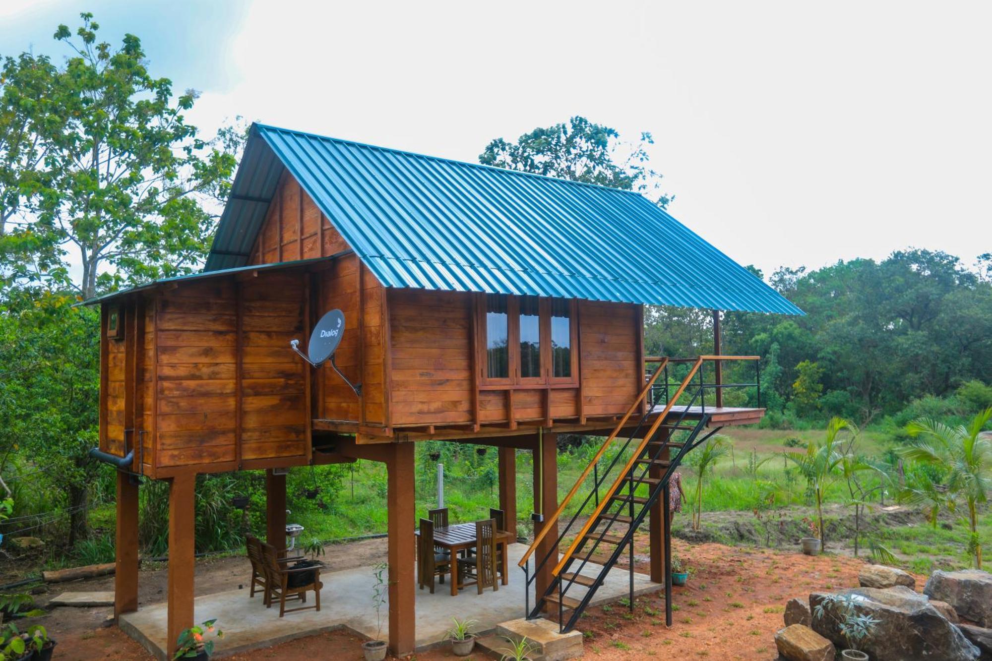Lion Wood Treehouse Talkote Exterior foto